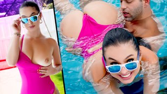 Sıcak Bir Eğitmenle Antrenman Yap Ve Ekstra Zevkin Tadını Çıkar.