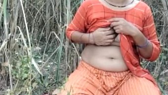 Eniştem Beni Çiftlikte Baştan Çıkarmış Ve Benimle Ateşli Bir Şekilde Seks Yapmıştı. Uzun Zamandır Benimle Flört Ediyordu.