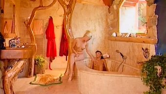 Megan Cole'Un Samimi Yolculuğu Ingilizce Hardcore Sahnede Ortaya Çıkıyor