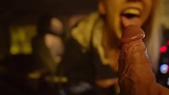 Neredeyse Yakalanan Oral Seks Ve Içine Boşalma Ile Yoğun Ev Yapımı Video