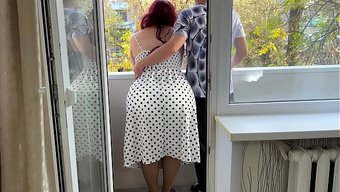 Güçlü Rüzgar Üvey Anneyi Eve Getirdi Ve Üvey Oğlu Onu Eve Aldı.