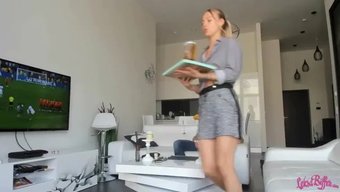 Sarışın Bir Bebek Ve Büyük Bir Popo Ile Hardcore Bir Sahne, El Işlerinin Bir Tarafıyla Sunuluyor.