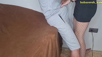 Arzulu Karısı Sevgilisi Tarafından Hd'De Amını Genişletiyor