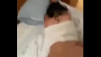 Arkadaşının Eski Sevgilisinin Götü Kocaman, Orospu Gibi Inliyor.