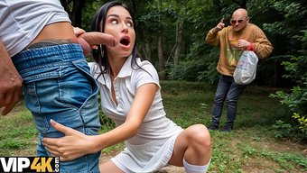 Rahmetli Kız, Borçlarını Yabancılara Vücuduyla Ödüyor.