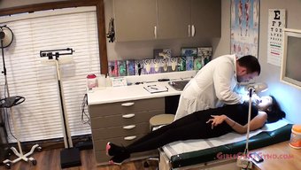 Ince Latin, Soyunurken Tıbbi Muayeneden Geçiyor