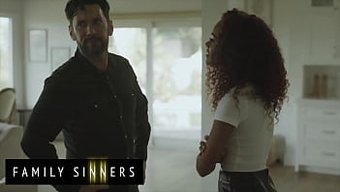 Tommy Pistol, Ağzına Boşalma Ile Sert Bir Seans Öncesinde Scarlit Scandals'In Düzgün Traşlı Amını Yemekten Hoşlanır.