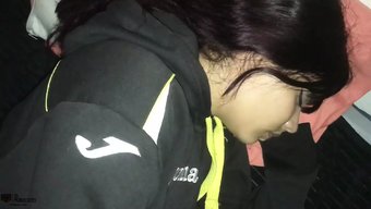 Latin Bebek Üvey Erkek Kardeşinin Sert Penisine Uyanır Ve Ona Bir Oral Seks Yapar