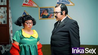 Minyon Cholita Lisa Bullock'Un Jambonlu Pastası Don Panzón Tarafından Yalanıyor.