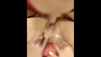 Duygusal Masajda Olgun Anne Ve Kızı