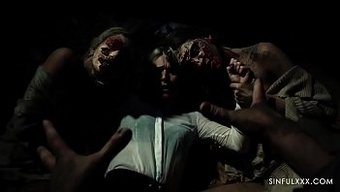 Nympho Için Parmak Eğlencesi Ve Am Oyunu