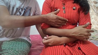 Köyden Bir Kız, Sevgilisiyle Şehirde Şansını Denedi.