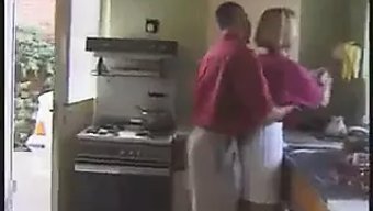 Nicky Pearce'In Yemek Pişirme Ve Cinsel Becerileri Hye'Nin Mutfağında Birleşti