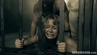 Üç Esmer, Sert, Derin Boğaz Üçlüsünde