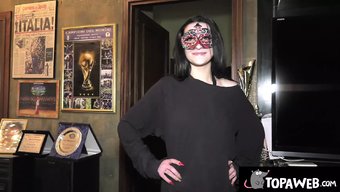 Pisa'Dan Genç Kız, Yurt Arkadaşlarıyla Vahşi Grup Seks Yapıyor